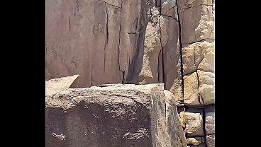 Image Conseguimos uma sala vip nas rochas da praia pra foder gostoso