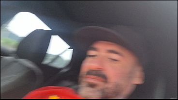 Image Punheta arriscada na rua para estudante que estava no ponto de &ocirc_nibus.