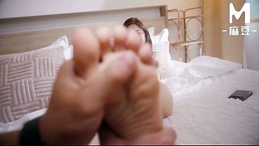 Image ＭodelMedia Asia - I hooked up with my friend's girlfriend and had sex all day long