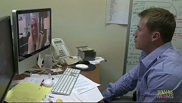 Image Distracted by his blonde milf babe with big boobs he takes a break to bang her