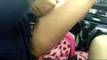 Image देसी हॉट सौतेली माँ xnxx हाईवे पर कार में सौतेले बेटे के बड़े काले लण्ड पर सवारी करती हुई