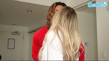 Image Big Tits MILF Kali Roses Orders BBC Pizza Delivery Creampie