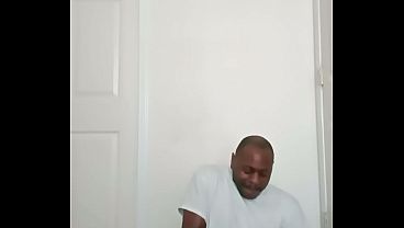 Image Checking to see if I still have more semen for free after changing my profile picture 4