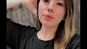 Image Namorada do amigo ficou vesguinha tomando no cu