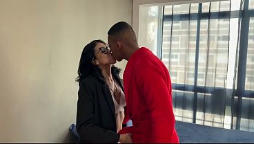 Image vizinha safada veio bater na minha porta oque a putinha casada realmente queria era minha piroca preta (COMPLETO NO RED)