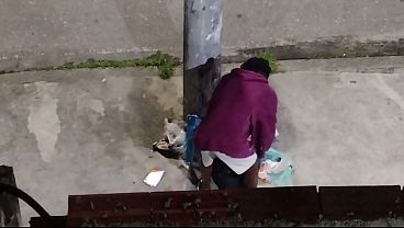 Image Chamei o mendigo e trepei com ele sem camisinha