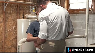 Image He Wasn&rsquo_t Worried About Getting It All the Way Down This Hole - Littleboi