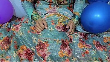 Image STEP-SISTER Giving Surprised advance valentine