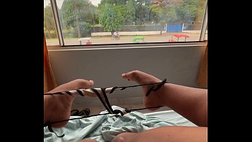 Image uff que delicia masturbarme mientras todos pasan jejjejejej comenta que me harias si me vieras desde abajo