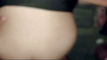 Image Esposa madura latina me da unos ricos sentones.