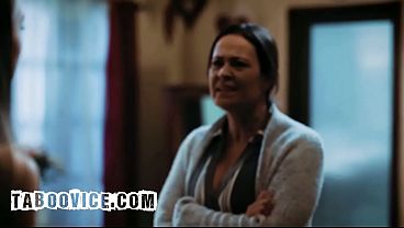 Image Stepdad Caught His Wife And Stepdaughter Experimenting In Bed And Joins In