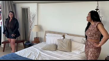 Image Fudeu a esposa e a sogra. Sogra deliciosa, nao resistiu ao pau e fudeu sem d&oacute_ na cama do corno manso.