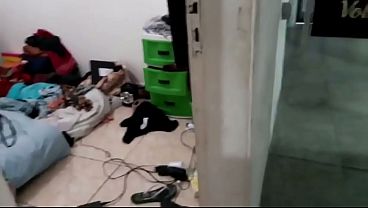 Image CORNO AMADOR CUCKOLD PEGA A EPOSA NOVINHA HOTWIFE DANDO PRO AMIGO NA SALA O FUNDO DA ESCOLA