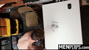 Image Dressing Room Voyeur Gets Taught a Lesson - Menperps