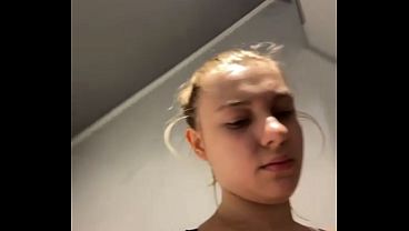 Image Risky fucking in the public gym