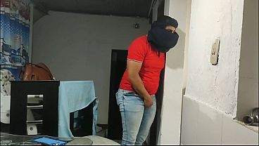 Image Stranger Seduces & Fucks Valentina Smith Hard &ndash_ Surprise Boyfriend Reveal! Feb 05, 2026