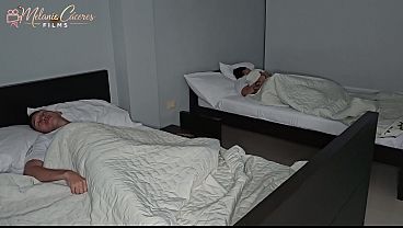 Image hermanastra de culo gigante bbw comparte cama con su hermanastro - EmilyFox&FrankFox