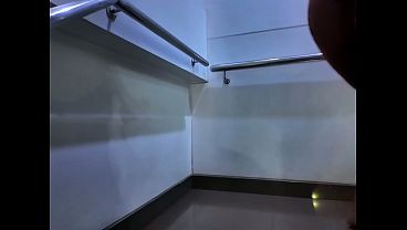 Image Chica caliente me dice para entrar al hotel que la folle, como chupa bien mi polla.