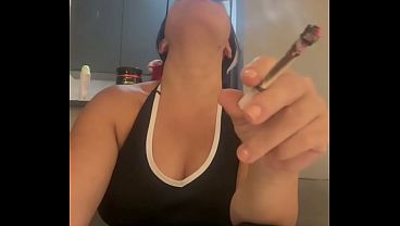 Image Fumando e gozando