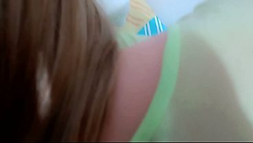 Image 217 Mu&ntilde_eca sexual que abre las piernas por inercia