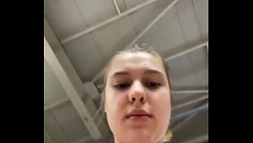 Image Extreme Sucking in the public gym