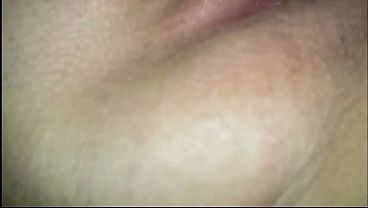 Image MARIDO GOSTA DE DIVIDIR A ESPOSA COM OUTROS CARAS