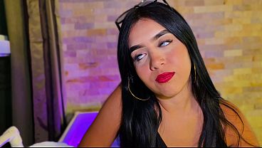 Image Ayudo a una chica extra&ntilde_a a conseguir una direcci&oacute_n pero termino llegando a mi casa