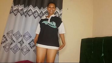 Image Brown African girl musterbate her self