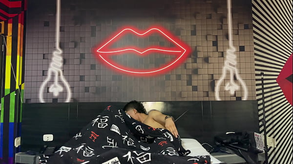 Image Brunette cheater moans with pleasure with her lover - BUCARASEX