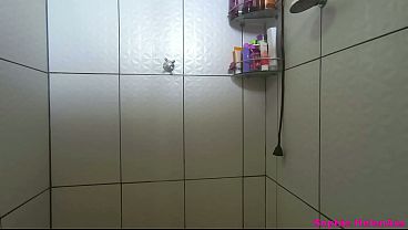 Image Camera no banheiro na Gostosa da Academia bem safada!