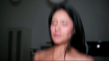 Image Carolina Guerrero Tiny Latina Filled with Hot Creampie