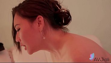 Image Chinese housewife Mio had passionate sex with a new guy.