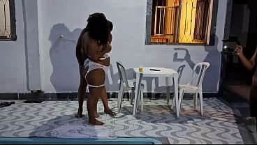 Image Comeu mulher do corno na piscina