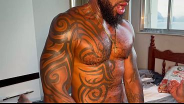 Image Dando leite no cu do passivo