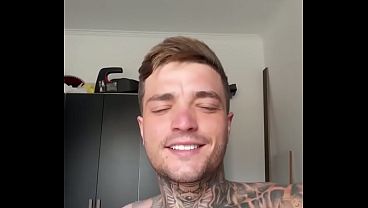 Image Dando uma aliviada depois do servi&ccedil_o