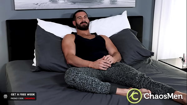 Image Debutting Bearded Beauty Gio Carrera - ChaosMen