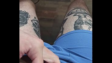 Image GOZANDO GOSTOSO NO PAPEL, VEM LIMPAR P MIM NA PROXIMA