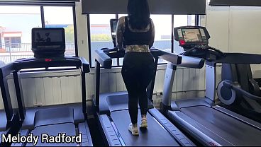 Image Hot slutty muscle mummy workout at the gym