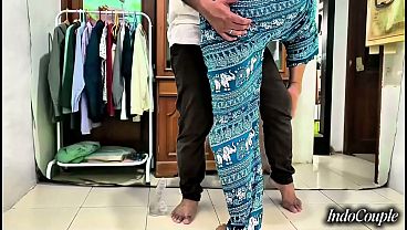 Image Indonsian Muslim Hijab step sister caught using Didlo .she's looking for Double penetration