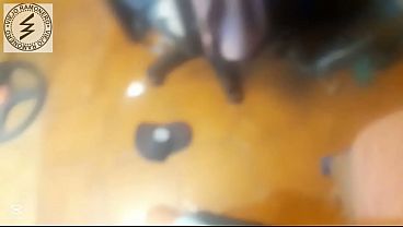 Image Las dos juntas tom&aacute_ndose la leche