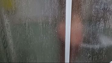 Image Mi mejor amiga me pill&oacute_ masturb&aacute_ndome mientras se duchada y terminamos follando duro gran corrida en su co&ntilde_o estrecho