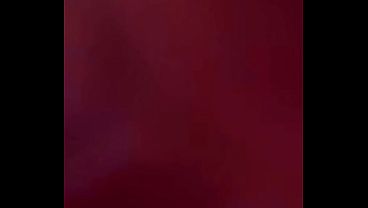 Image Novinha do bund&atilde_o de quatro brincando com o cuzinho e a buceta