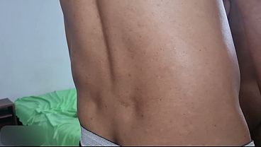 Image NOVINHA TRANS COSPLAYER DANDO O CUZINHO PARA DOIS NOVINHOS DOTADOS - COMPLETO NO RED - ALICE HAEL