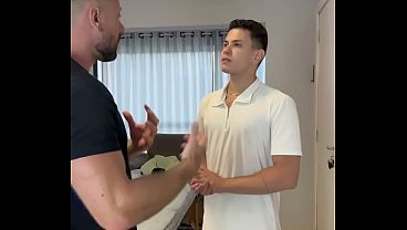 Image O massagista comendo o h&eacute_tero gostoso dotado