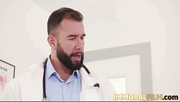 Image Patient Watch His Girlfriend Fucked and Cucked by His Own Doctor