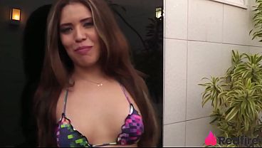 Image Pornstar safada Yasmin Mineira fodeu com dois pirocudos sem frescuras