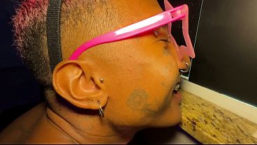 Image Putaria na festinha de carnaval .