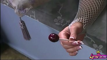 Image Sexy Blonde Brooke Haven's Curvy Ass Takes Johnny's Load