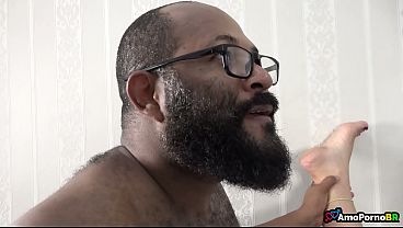 Image Um casamento que vive de apar&ecirc_ncia, os desejos v&atilde_o com quem vive na me casa e est&aacute_ quarto ao lado