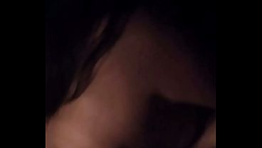 Image Vazado fudendo com o motorista de app. Casada safada, voltando do role, nao aguentou o tesao e fudeu com o motorista.